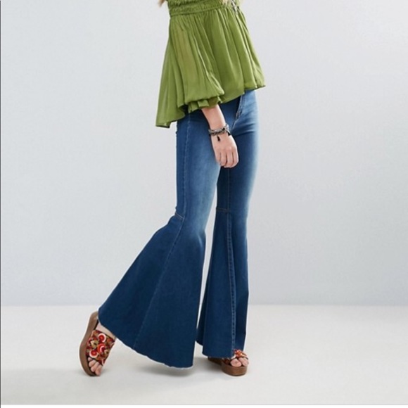 Free People Denim - FREE PEOPLE FLOAT ON AIR HIGH WAIST RAW HEM JEANS